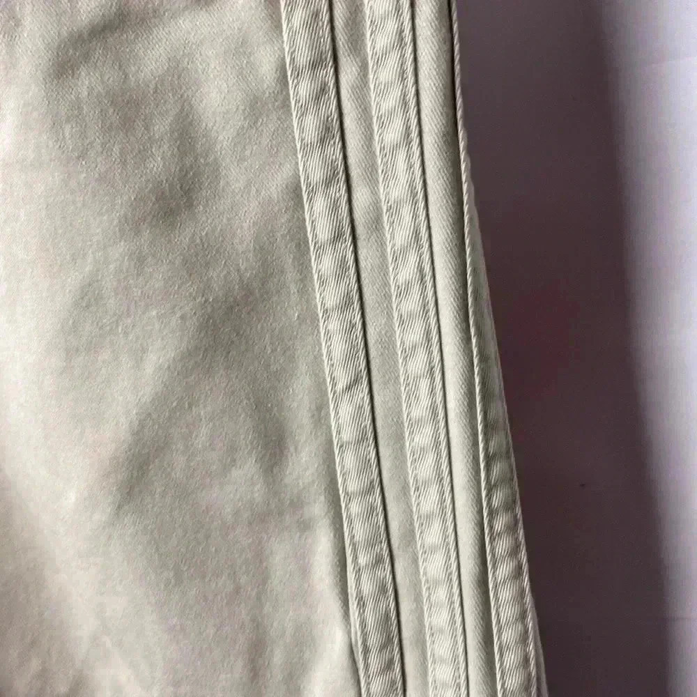 ADIDAS MENS‎ SIZE 34 KHAKI TAN SHORTS GOOD CLEAN CONDITION - Picture 3 of 13